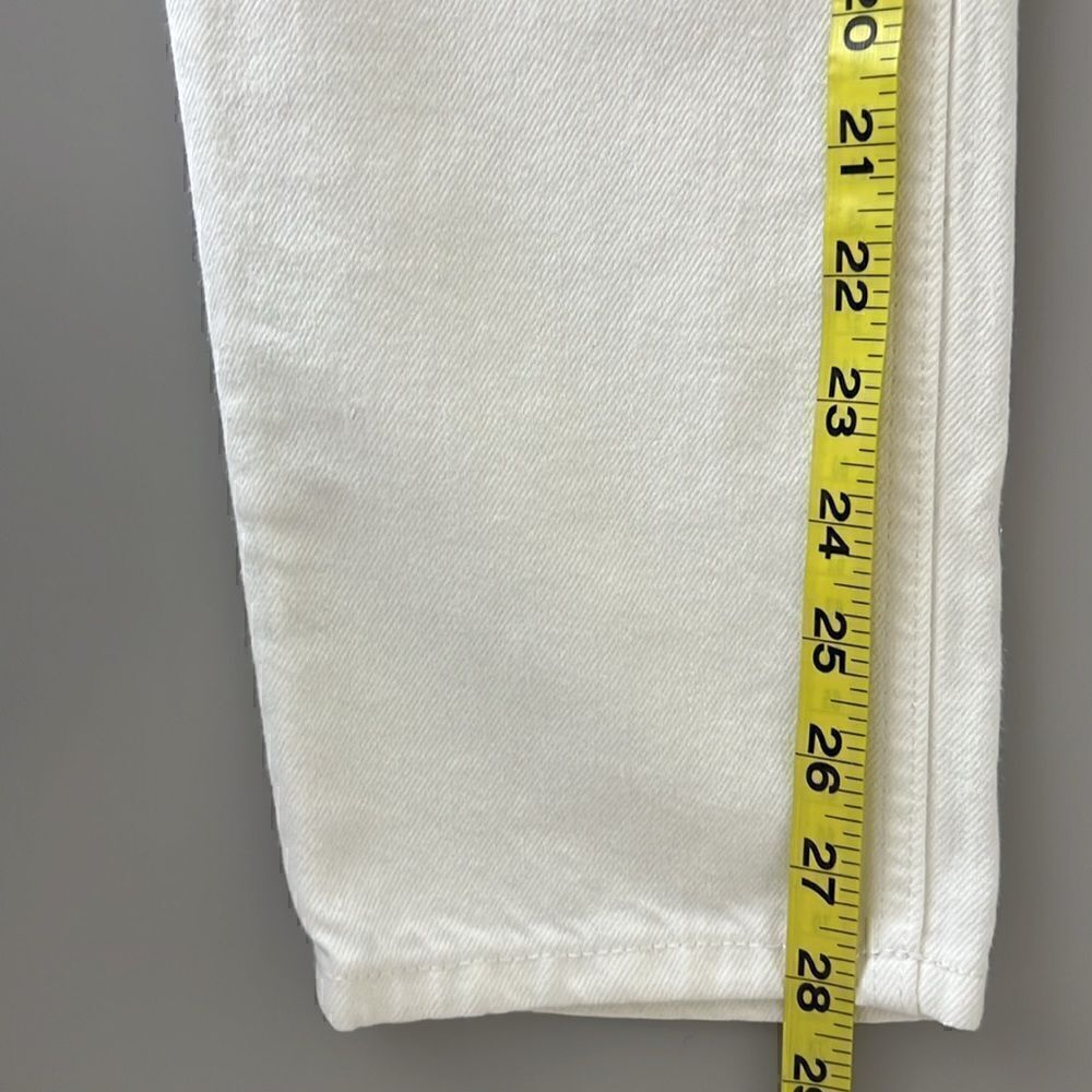 NWT Everlane Organic Cotton The '90s Cheeky®
Jean in Bone Size 24 - Picture 11 of 14